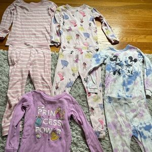 Toddler girl pajama lot. Gap Disney 4t. Lot. Long sleeved.